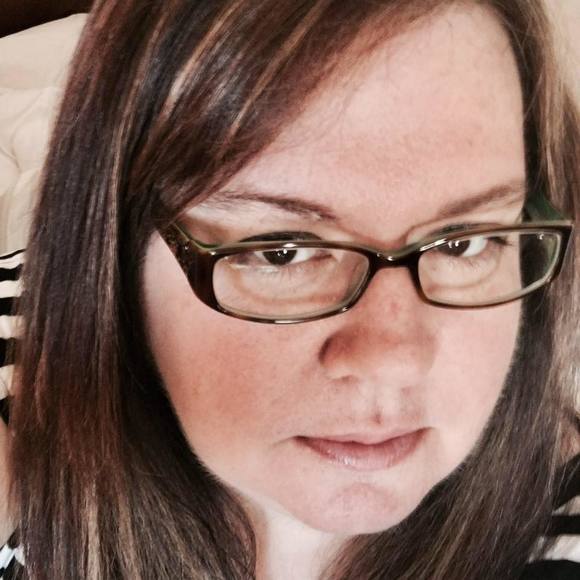 Meet your Posher, Tyna - Picture 1 of 1